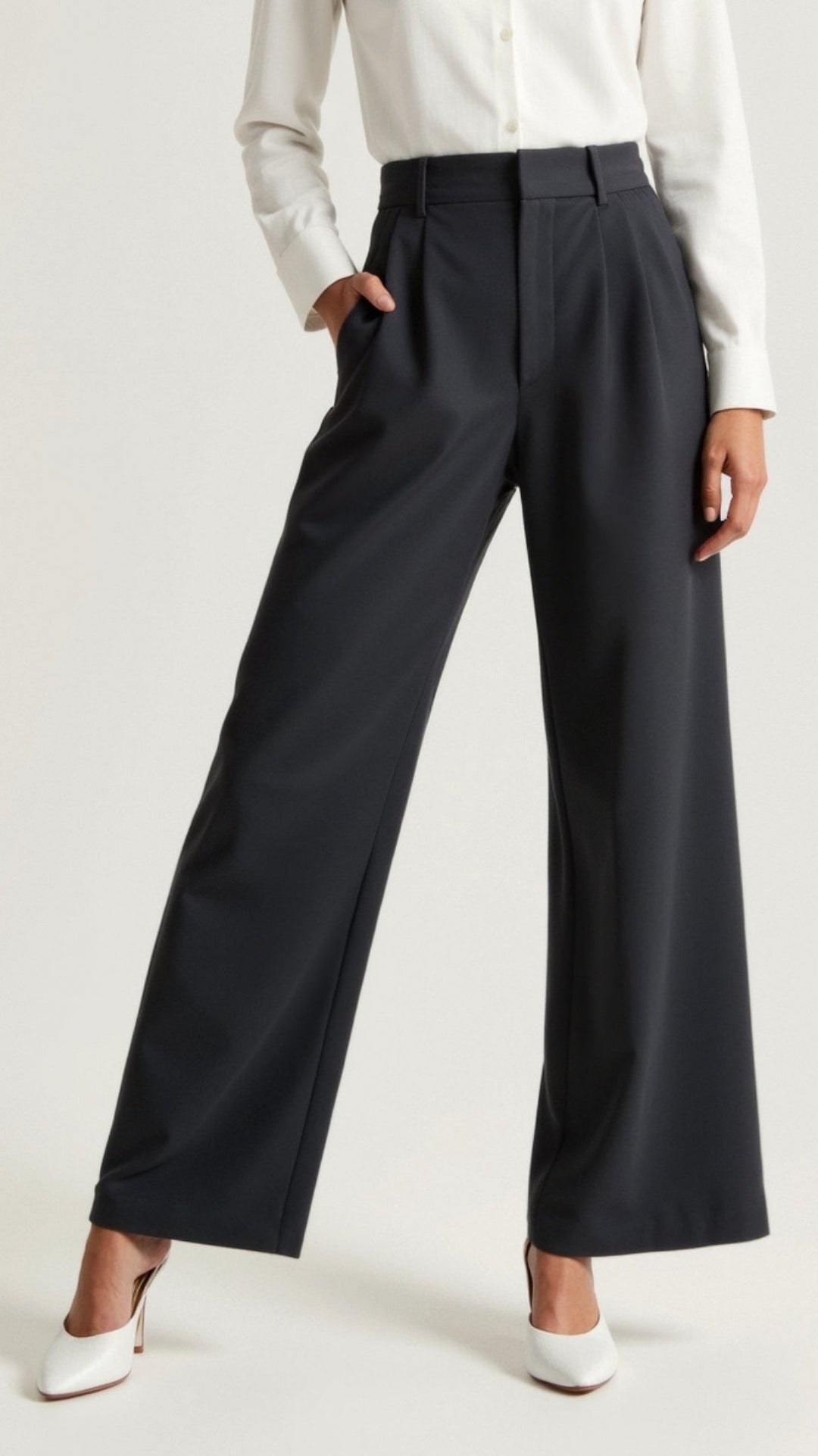 Sommerliche Melanie Damenhose mit weitem Bein und hoher Taille. Leicht, elegant und bequem.