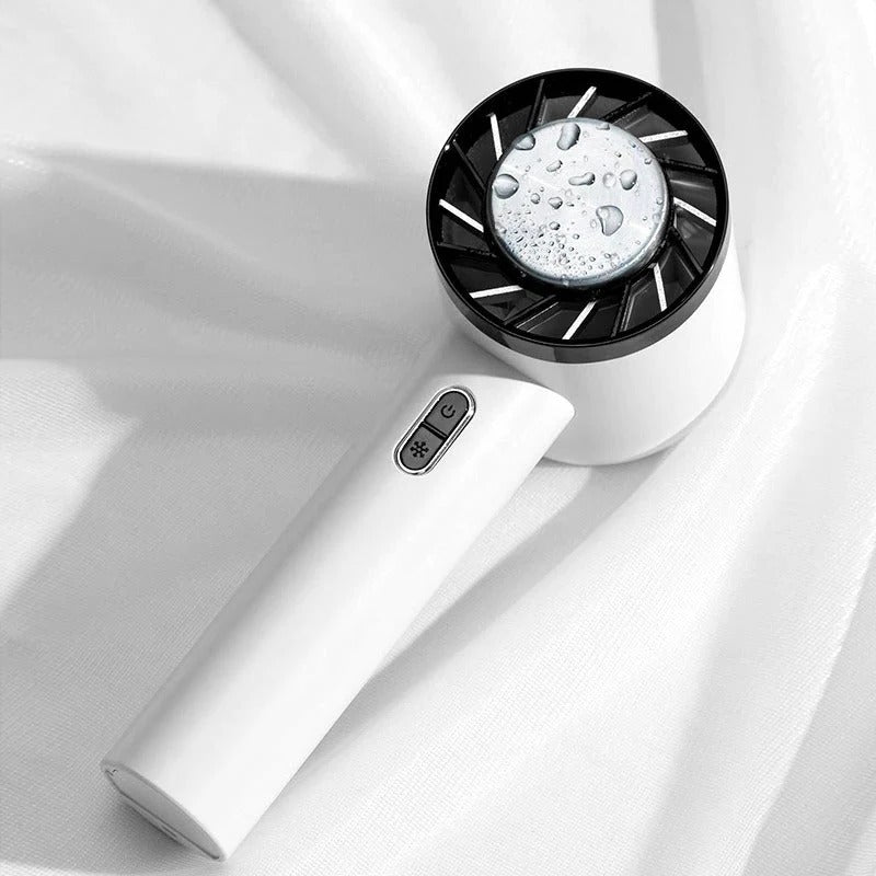 Unisex Mini-Klimaanlagen-Ventilator, tragbar & akkubetrieben, bietet individuelle Kühlung für Sommerhitze.