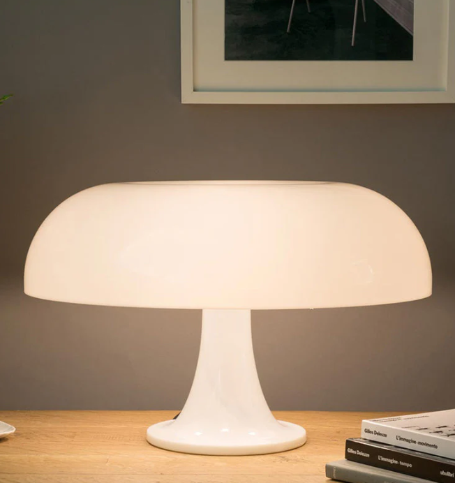 "Minimalistische LED-Pilz-Tischlampe mit weichem Licht, ideal für stilvolle Beleuchtung in Schlafzimmer und Wohnzimmer"