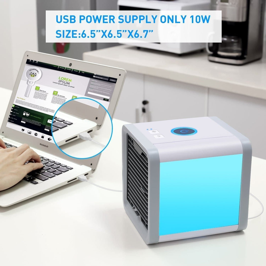 Modernes 3-in-1 Klimagerät für frische, saubere Luft; ideal zur Kühlung im Schlafzimmer oder Büro.