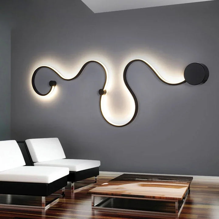 "Moderne Urban LED-Wandleuchte, schlankes schwarzes Design mit klaren Linien, energiesparende Beleuchtung für Wohnräume."