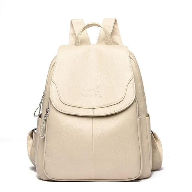 Mann trägt modernen Herren Sicherheitsrucksack, stilvoll und diebstahlsicher, ideal für Business & Freizeit.