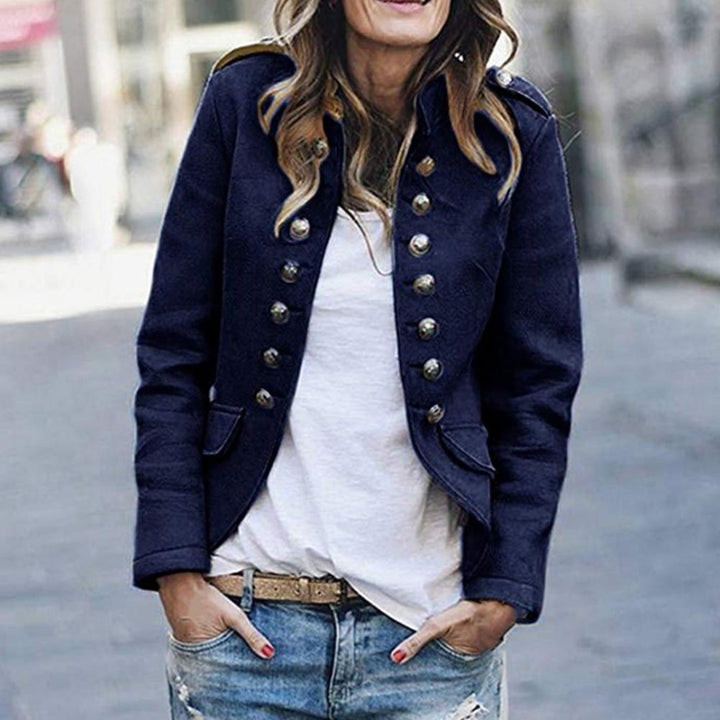 Elegante Damen Kurzjacke, knöpfbar, als stilvolle Oberbekleidung für Frühling und Herbst.