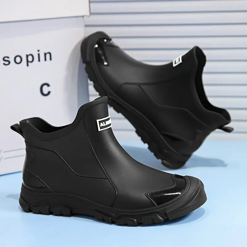 Bequeme, wasserdichte Damen-Stiefeletten mit rutschfester Sohle für sicheren Halt bei jedem Wetter.