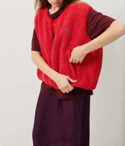 Casual Damen Weste, ärmellos, mit funktionalen Druckknöpfen und Rundhalsausschnitt für Komfort und Stil.