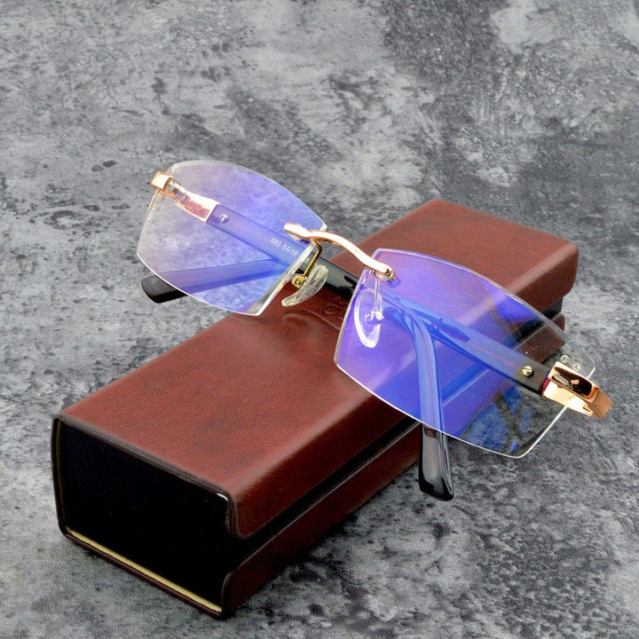 Stilvolle Lesebrille mit Blaulichtfilter und TR90-Titanrahmen, modern und komfortabel.