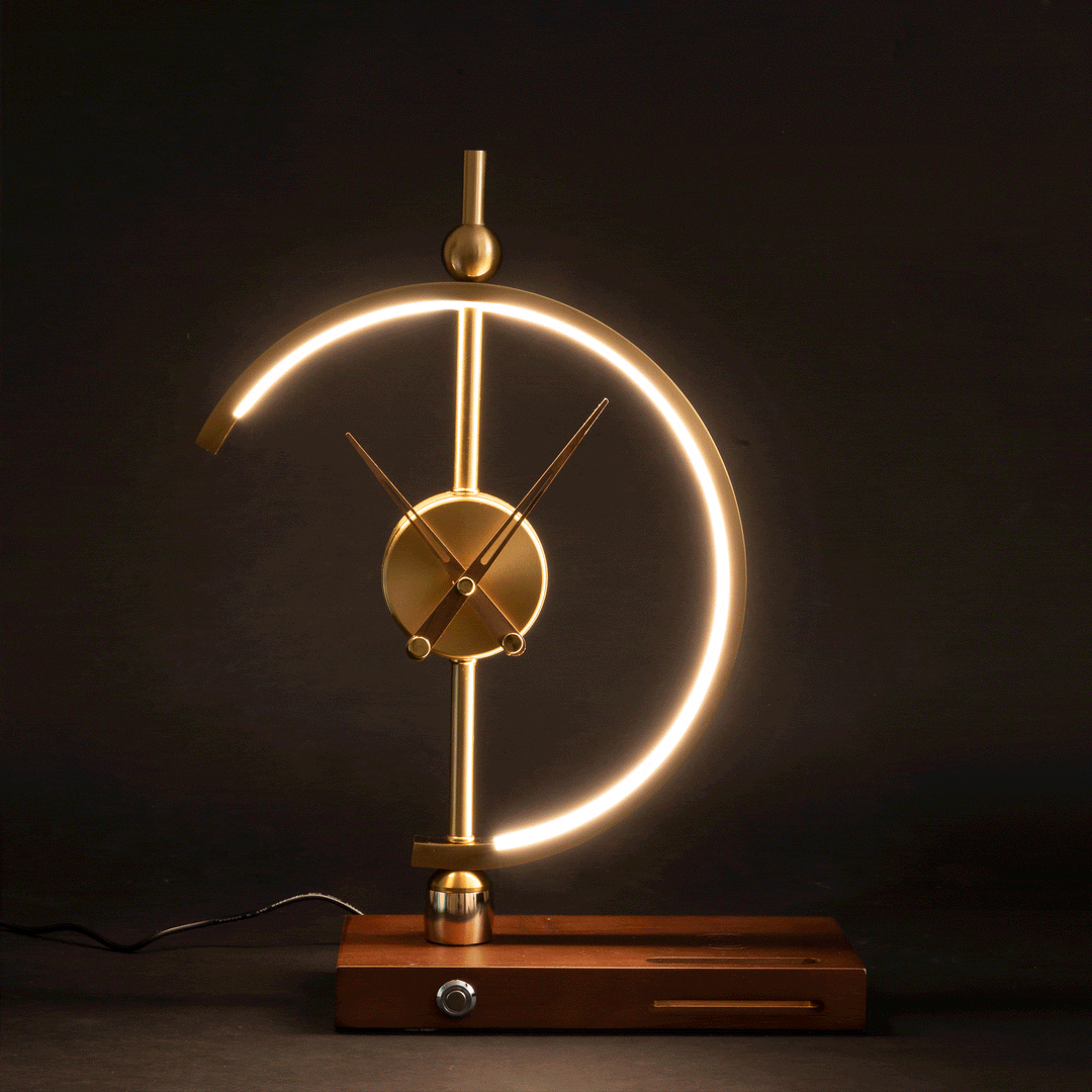 Elegante Tischlampe mit Ladegerät und Uhr