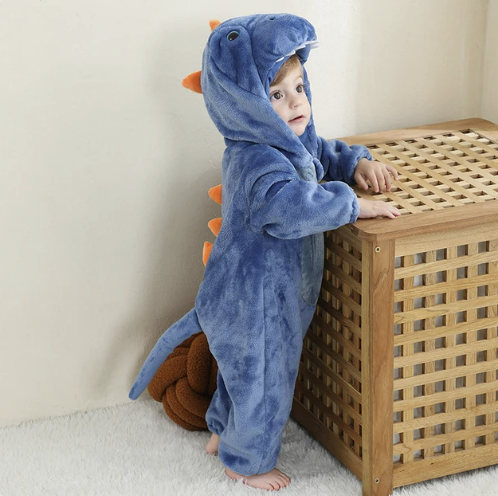 Bequemer Kleinkind-Onesie aus Plüsch als Tierverkleidung, ideal für Spielzeit.