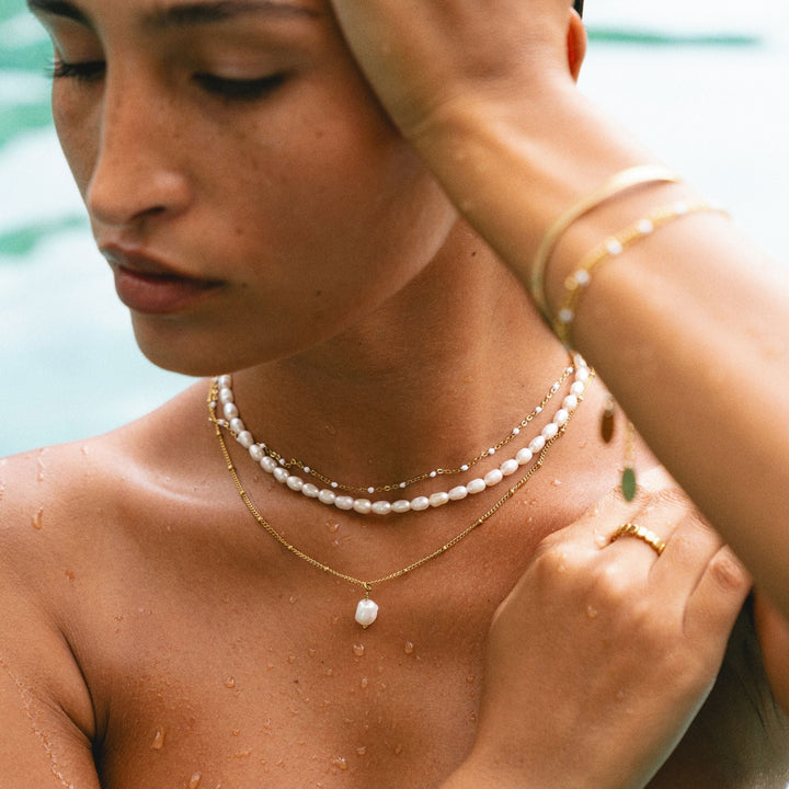 Perlenkette choker Stil für Damen, edles Accessoire und Geschenkidee
