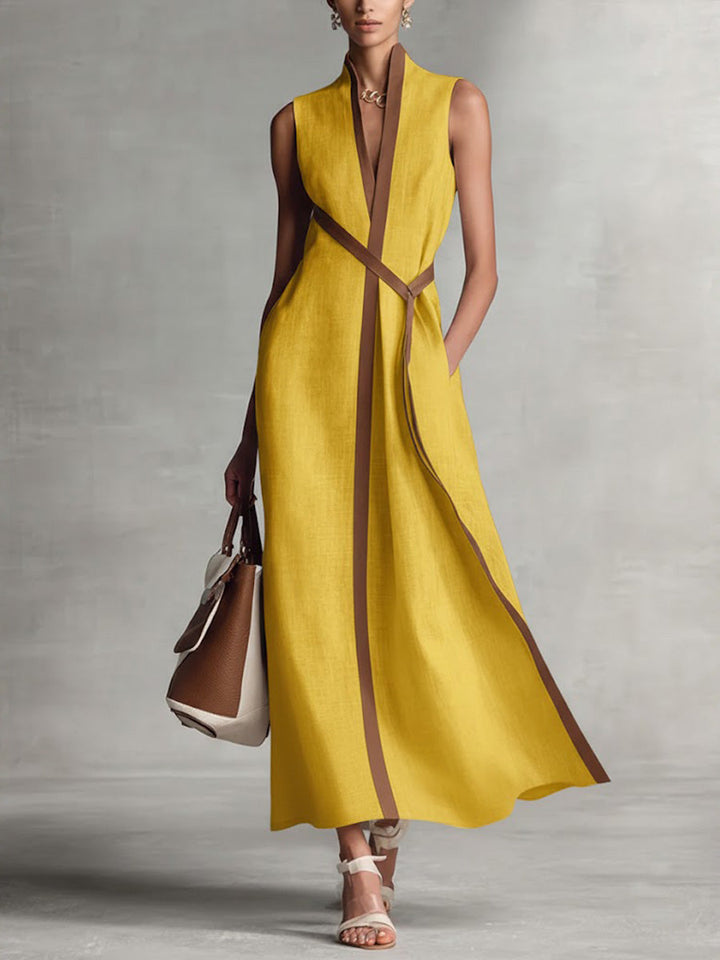 Fließendes langes Damen Maxikleid ohne Ärmel, bequemes Wickelkleid für sommerliche Tage, elegant und luftig.