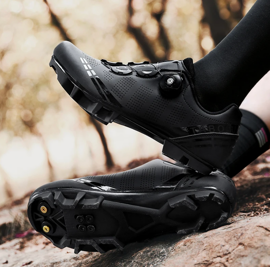 Orthopädische Herren Radschuhe mit Komfort und Stabilität