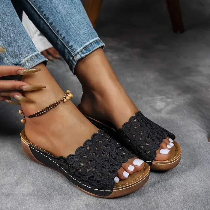 Vielseitige Sandalen für Freizeit und Alltag in verschiedenen Farben