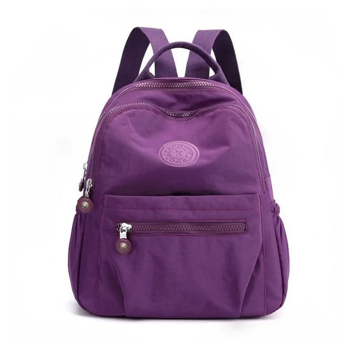 Leichter 11L Anti-Diebstahl Rucksack aus robustem Nylon, ideal für Damen & Herren auf kurzen Reisen.