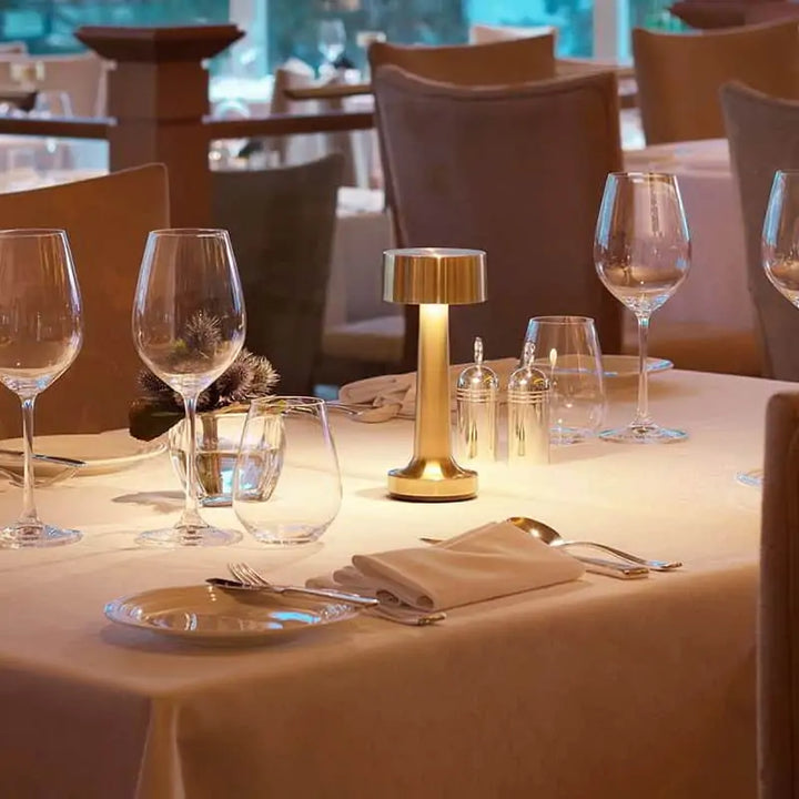 Elegante Tischlampe für Restaurants und Bars - Energiesparend