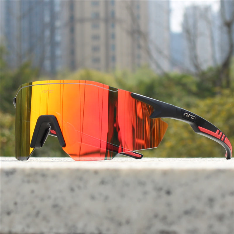 Herren Sport Sonnenbrille in Schwarz mit verspiegeltem Shield-Glas