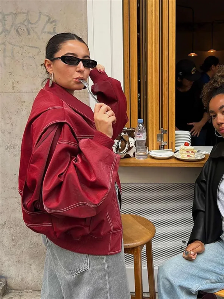 Modische robuste Damenjacke, perfekt als vielseitige Übergangsjacke für stilvolle Freizeit-Outfits & Komfort.