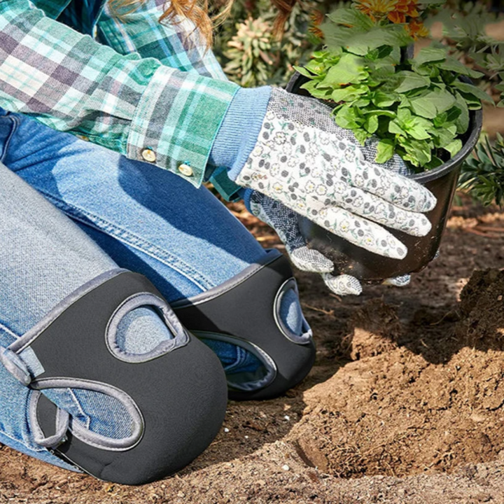 Ergonomische Gartenknieschützer mit weicher Polsterung für Schutz & Komfort beim Knien. Ideal für Gärtner.