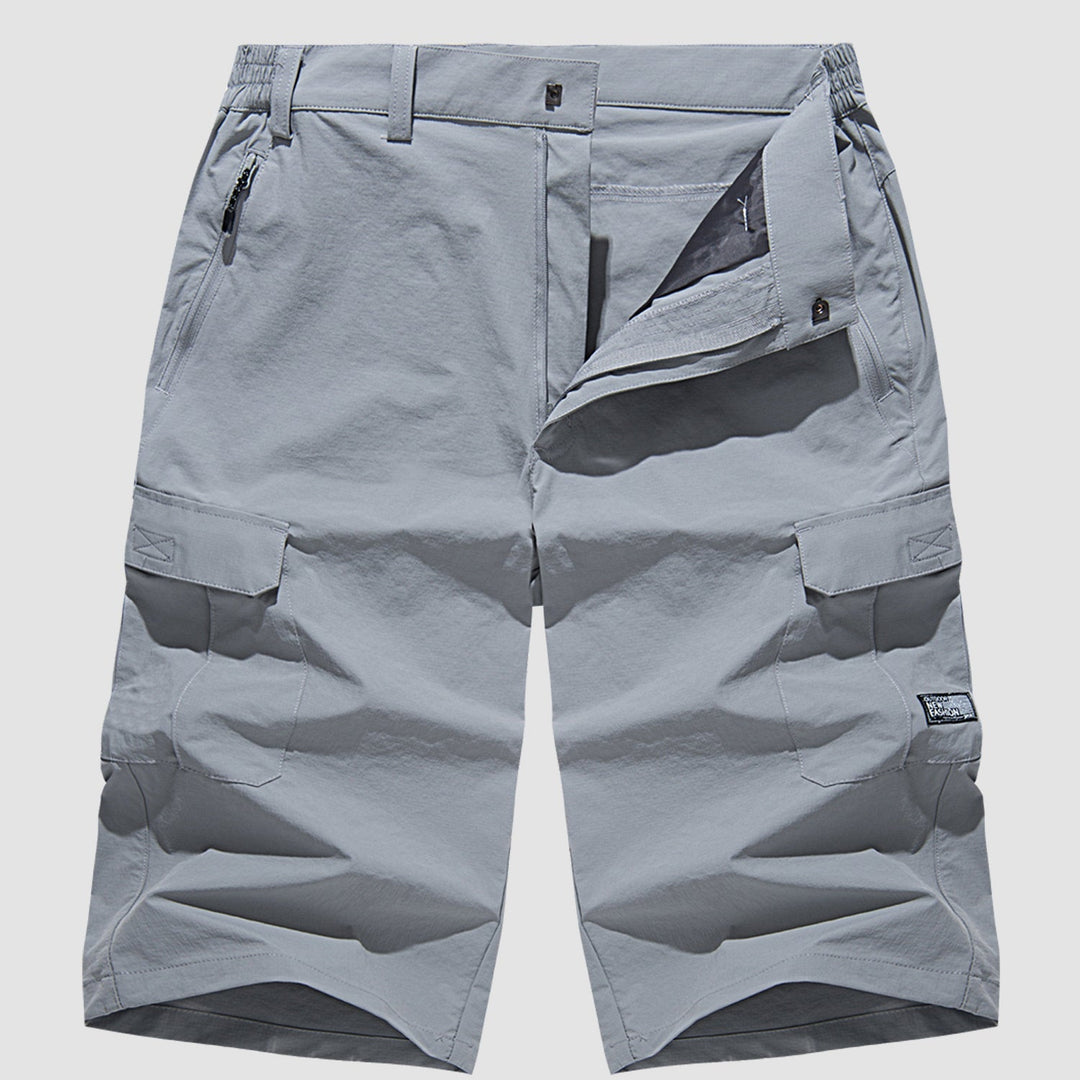Robuste Herren Cargo Shorts, funktional mit vielen Taschen, ideal für Outdoor-Abenteuer, aus strapazierfähigem Material.