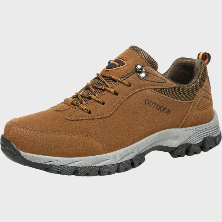 Robuste Herren Outdoor-Wanderschuhe mit starkem Grip. Perfekt für Abenteuer in jedem Gelände und ganzjährig.