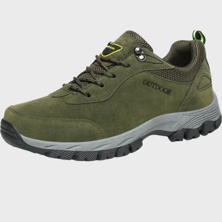 Bequeme Herren Outdoor-Schuhe für Herbst & Winter. Bieten Stabilität, Komfort & Grip für Wandern & Freizeit.