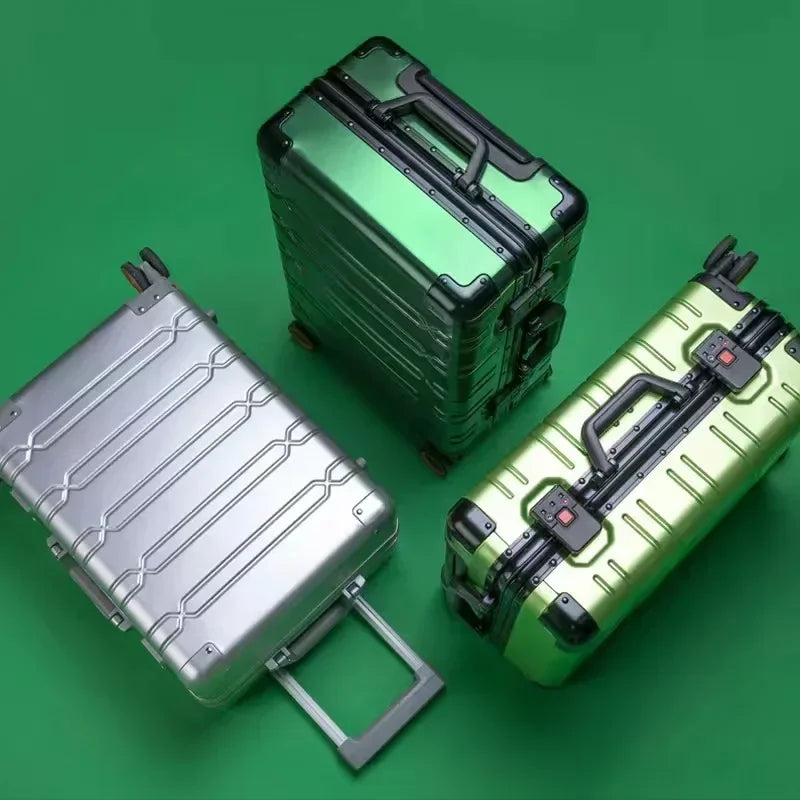 Großer Rollkoffer (Größe L) mit 360°-Rollen und TSA-Sicherheitsschloss für umfangreiches Reisegepäck.