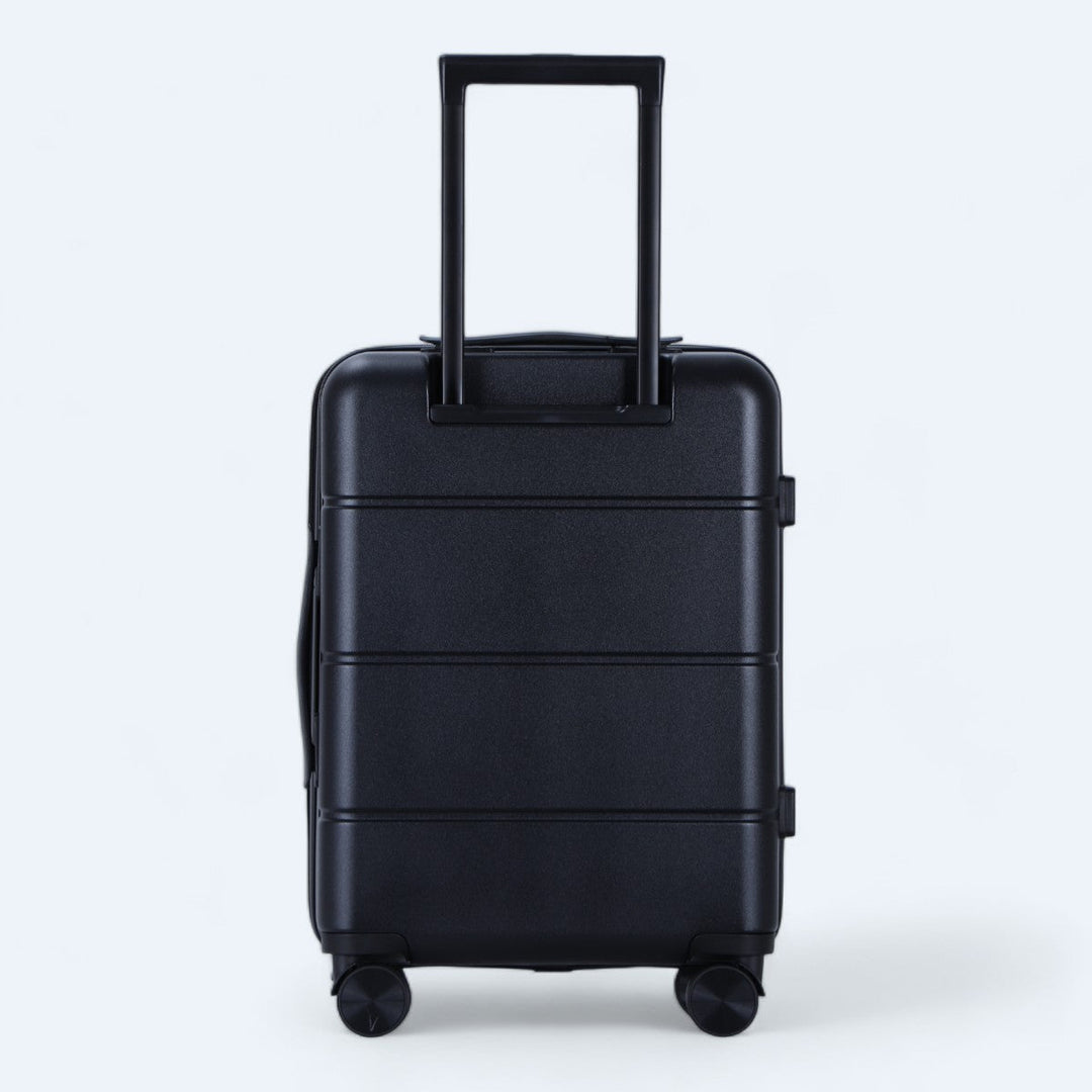 Modernes 3-teiliges Hartschalen-Gepäckset, mehrfarbig. Robust für Reisen von Damen und Herren.