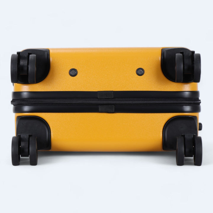 Stilvolles mehrfarbiges 3-teiliges Hartschalen-Gepäckset. Robust und ideal für moderne Reisende.