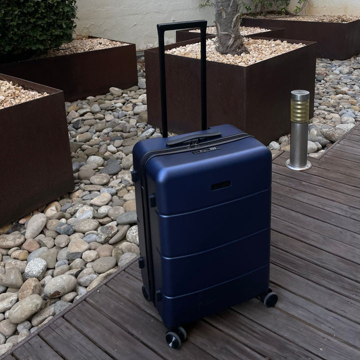 Vielseitiges 3-teiliges Reisekoffer-Set, Hartschale, mehrfarbig. Robustes Gepäck für jede Gelegenheit.