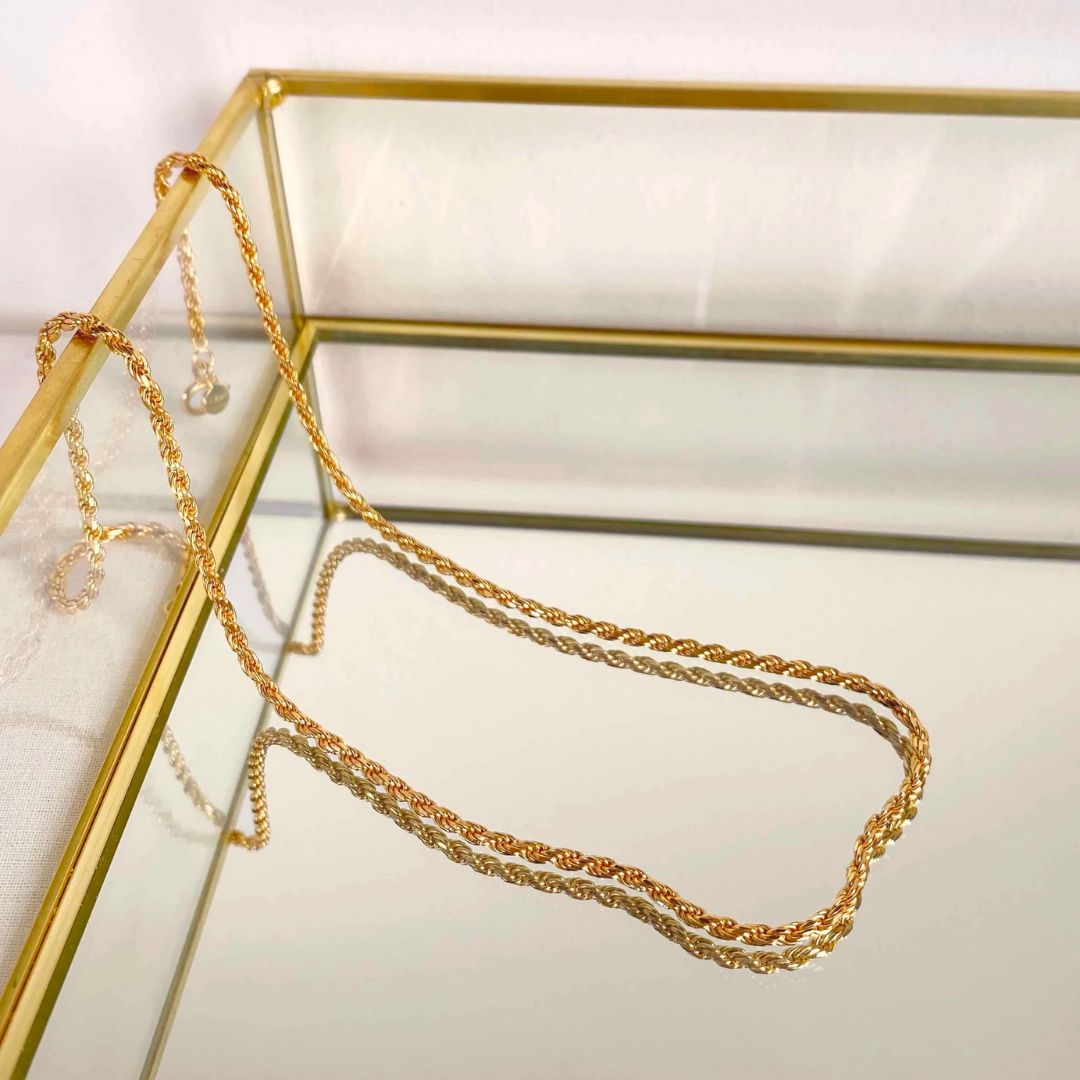 Stylische Gold Kordelkette für Damen, glänzende Oberfläche