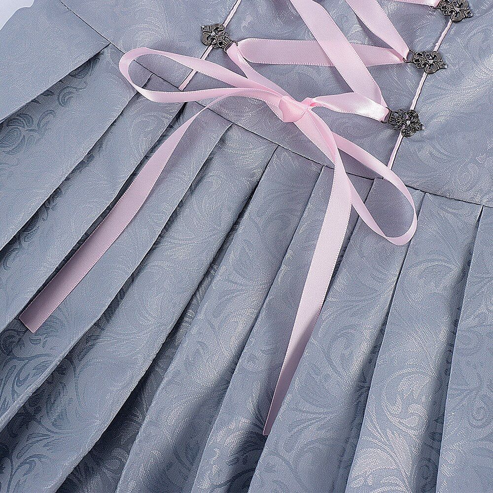 Bayerisches rosa Damen Dirndl mit edler Spitze & Stickerei, ideal für Oktoberfest.
