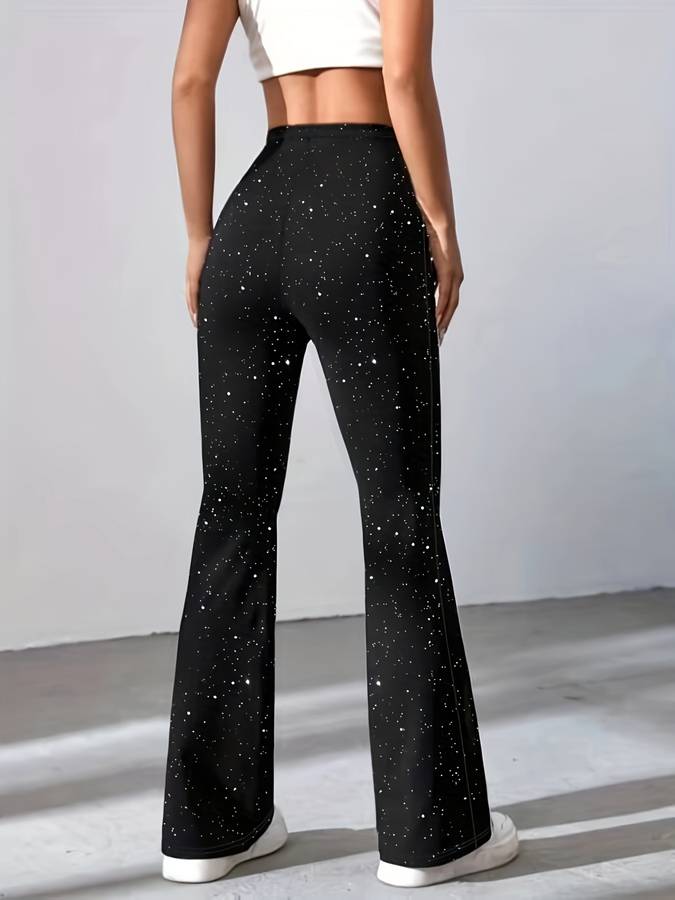 Damen High Waist Glitzerhose in Schwarz. Bequeme Bootcut-Schlaghose für funkelnde Party-Looks.