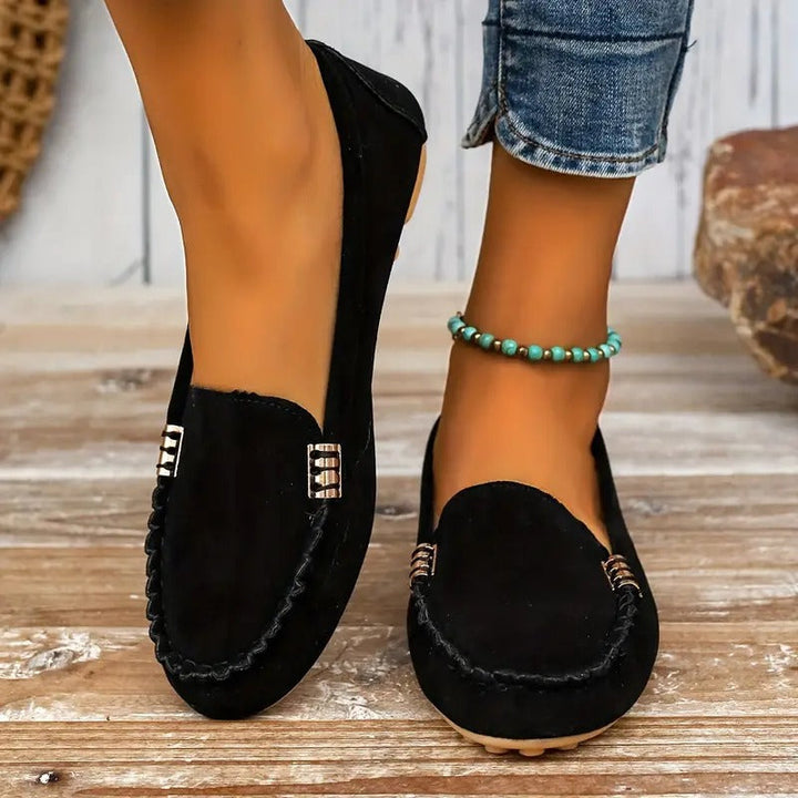 Schwarze Damen Halbschuhe mit Easy-On-Schnitt, ideal als bequeme Freizeitschuhe für den Alltag.
