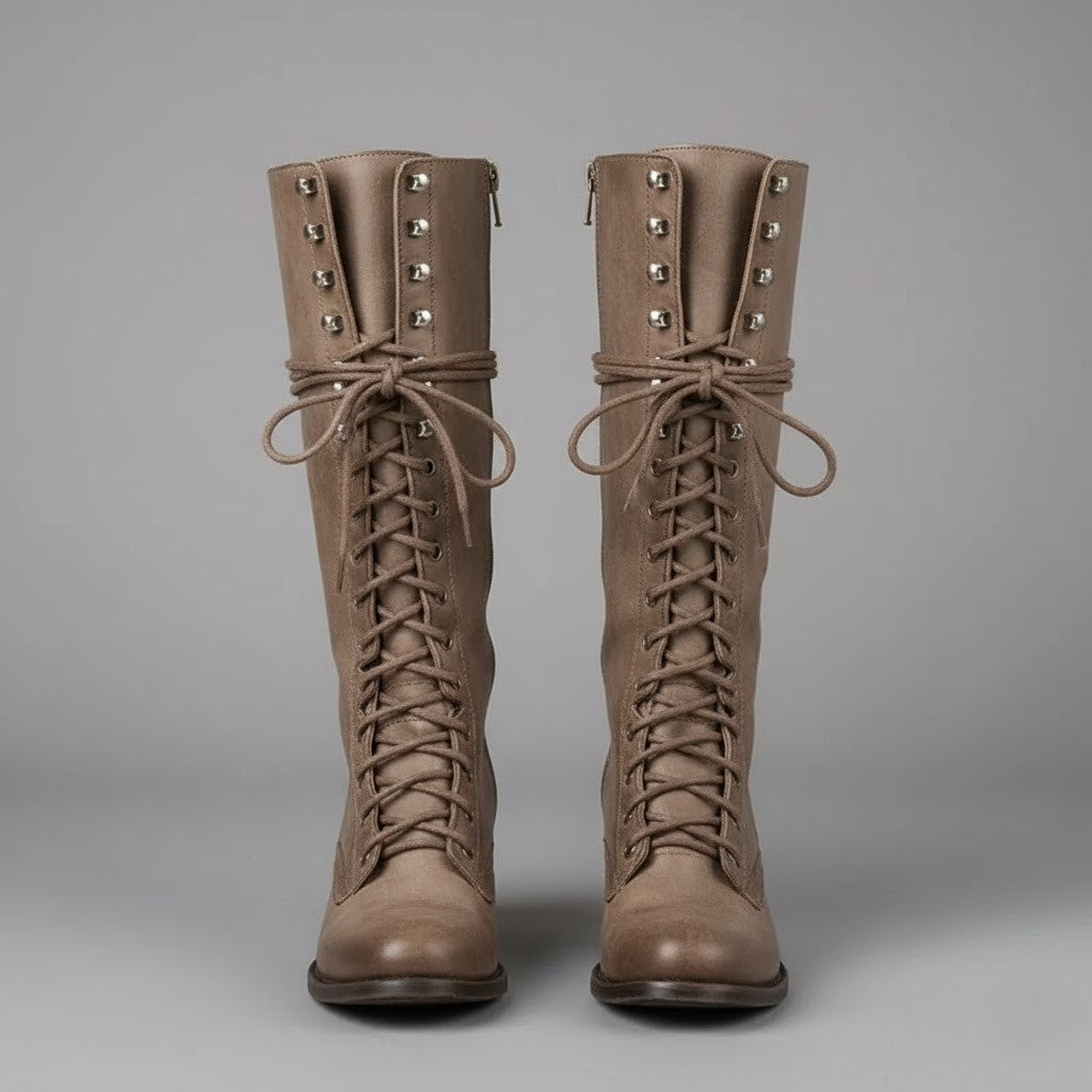 Klassische schwarze kniehohe Damenstiefel mit Schnürung und Blockabsatz für vielseitige Frauenmode.