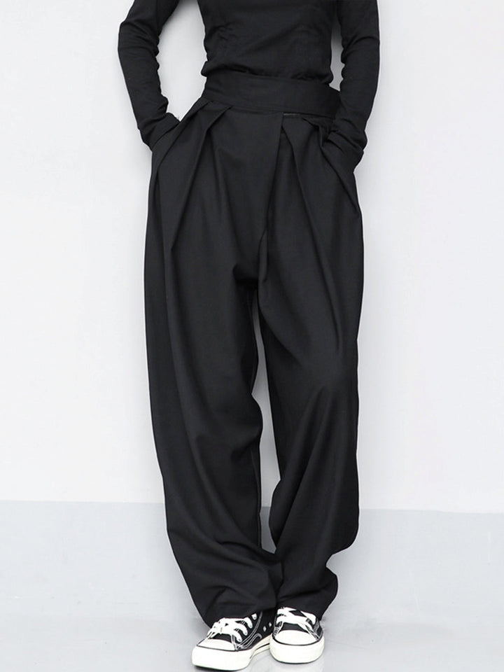 Schwarze Damenhose mit bequemem Klettverschluss und weiter Passform, ideal für Alltag & Freizeit.