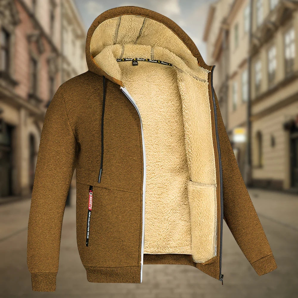 Stilvolle grüne Freizeitjacke mit Kapuze für Herren, robust und ideal für entspannte Outdoor-Momente.