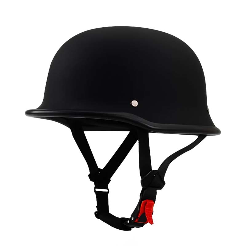 "Schwarzer Vintage Halbschalen-Motorradhelm mit glänzender Oberfläche und modernem Schutz für Street-Style-Enthusiasten."