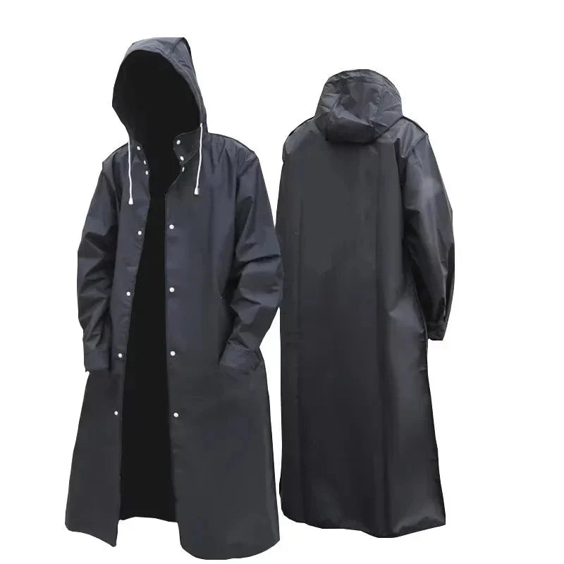 Schwarzer, wasserdichter Unisex Regenmantel als Windbreaker, leicht & modisch für Outdoor-Schutz.