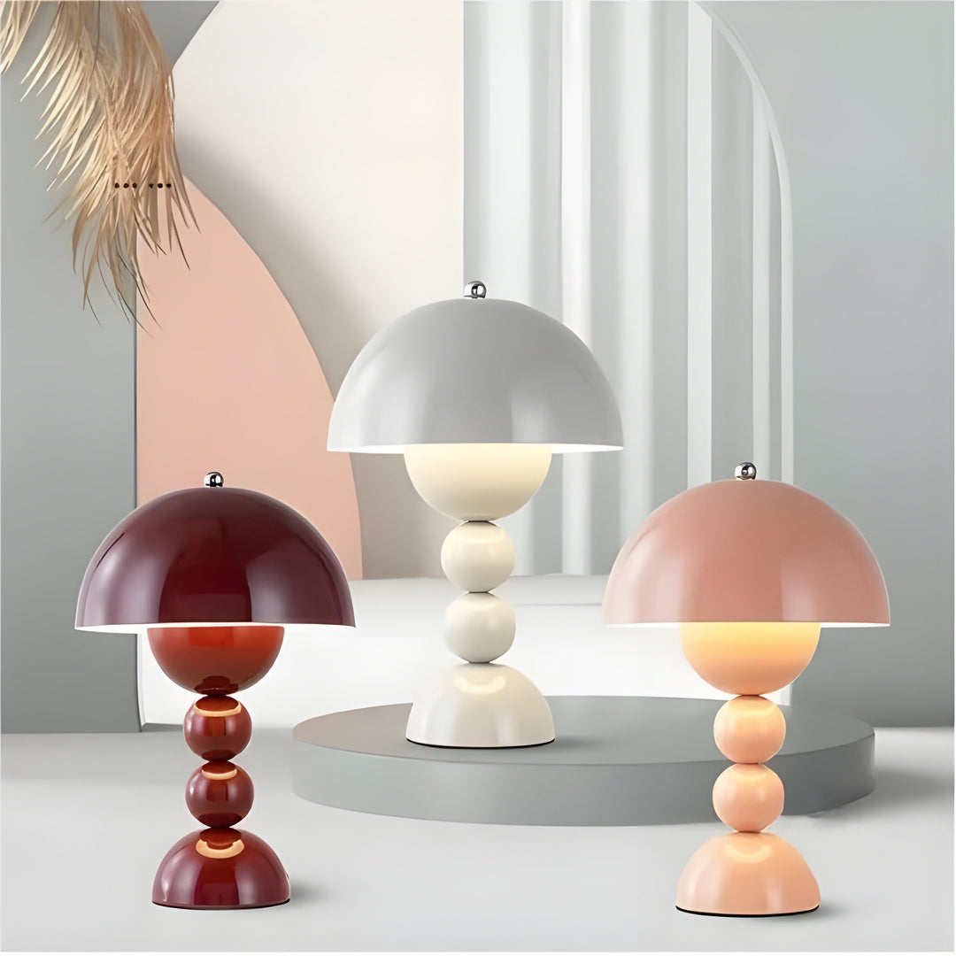 "Skandinavische Tischlampe mit dimmbarer LED, weiß, klarer Stil, ideal für Schlafzimmer oder Wohnzimmer, energieeffizient."