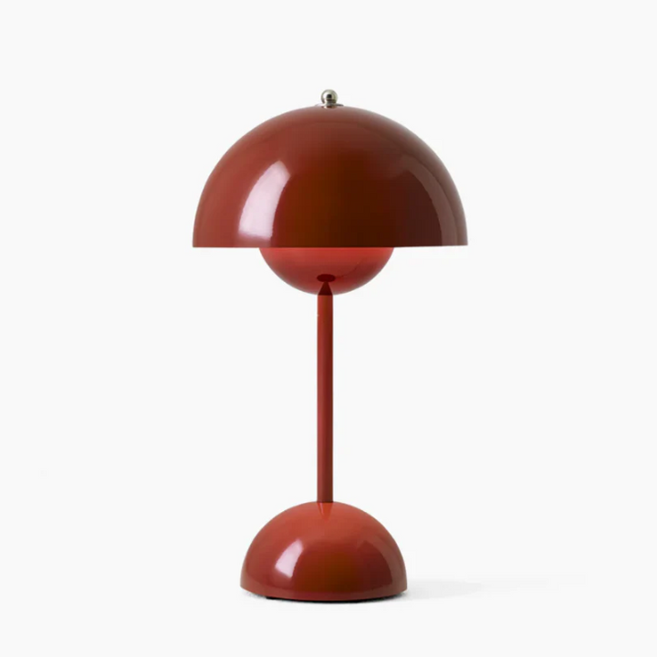 "Skandinavische Touch-Tischleuchte, minimalistisches Design, warmweißes Licht, intuitive Touch-Bedienung, energiesparend."