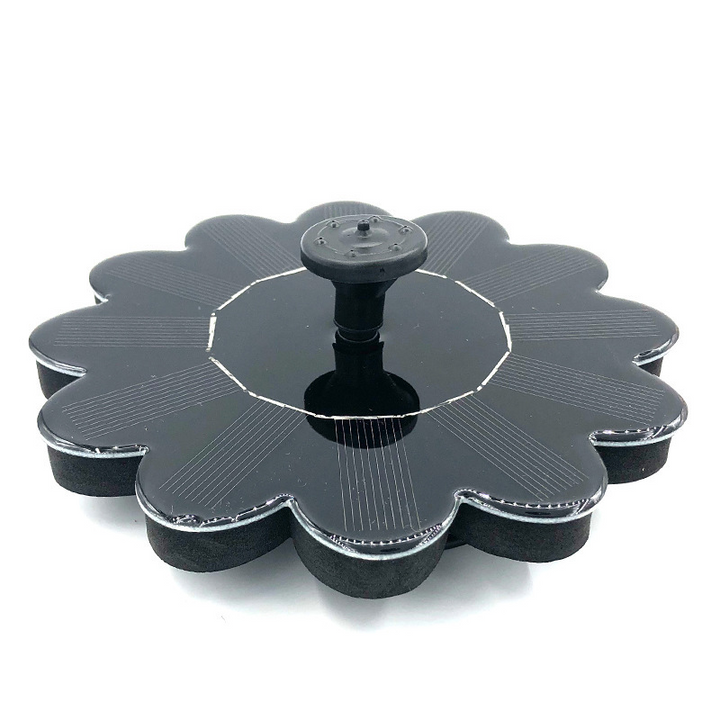 "Solarbetriebene Wasserfontäne im Blumen-Design, elegant im Garten oder Teich eingebettet, sprudelnder Wassereffekt"