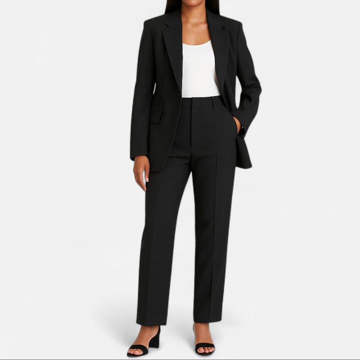 Elegantes Damen Blazer-Set in moderner Silhouette, perfekt für Business-Outfits und festliche Anlässe.