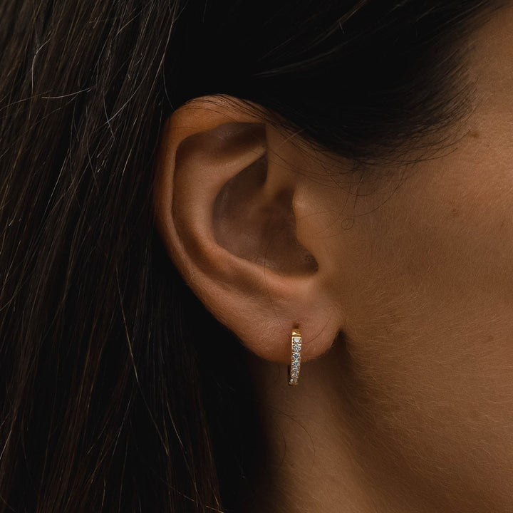 Schmuck Geschenkidee: Elegante Zirkonia Creolen für Damen