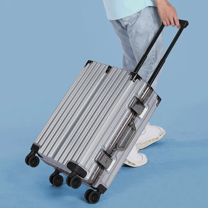 Hochwertiger Aluminiumrahmen-Koffer "Reykjavik" schützt Ihr Gepäck auf jeder Reise.