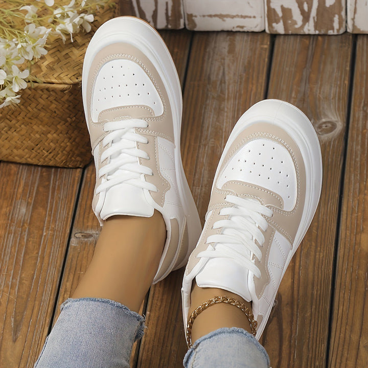 Stilvolle Damen Farbblock-Sneakers mit Schnürung. Bequeme, rutschfeste Ganzjahresschuhe für Alltag & Freizeit.