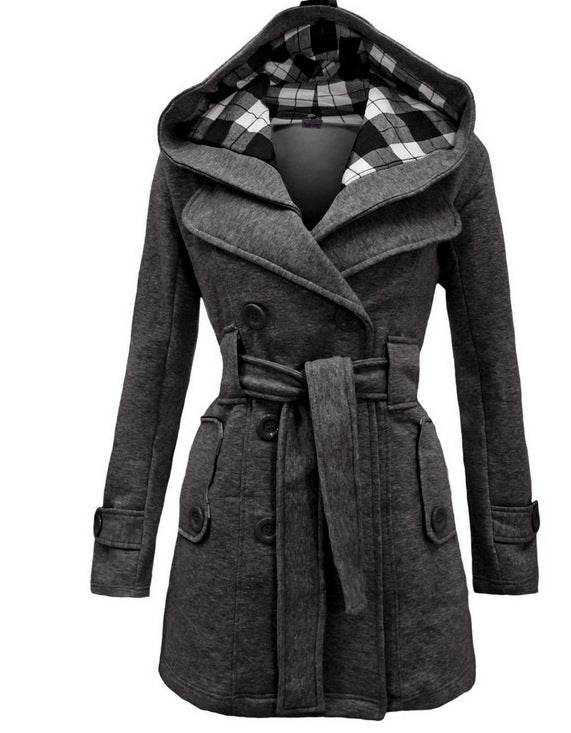Modische Damenjacke Midilänge für den Frühling. Vielseitige Übergangsjacke für bequeme und stilvolle Auftritte.