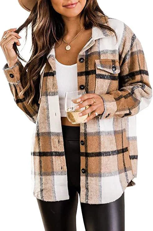 Moderne Damen Hemdjacke, stilvoll und komfortabel. Perfekte Langarmjacke mit Knopfleiste für kühle Tage.