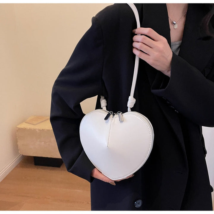 Chic Damen Umhängetasche mit elegantem Verschluss. Stilvolle Crossbody Tasche für jeden Anlass.