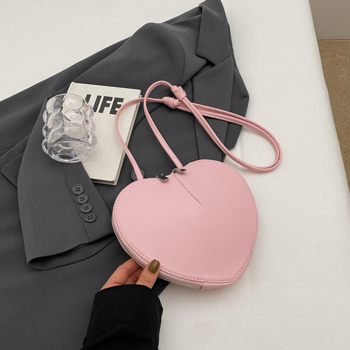 Gut organisierte Damen Umhängetasche mit Innenfächern. Perfekt als Crossbody oder elegante Schultertasche.