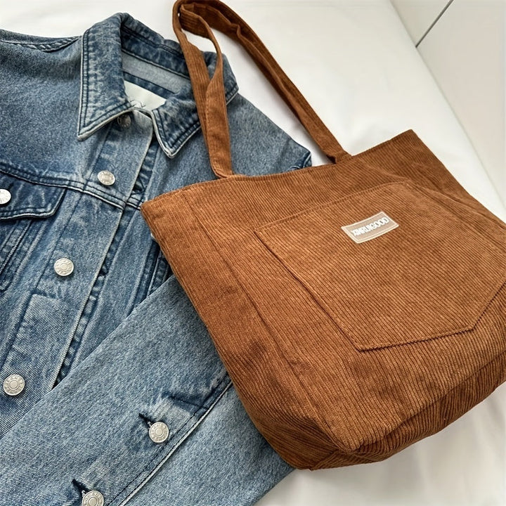 Klassische schwarze Damen Umhängetasche, stilvoll & funktional. Perfektes Organisationstalent für den Alltag.