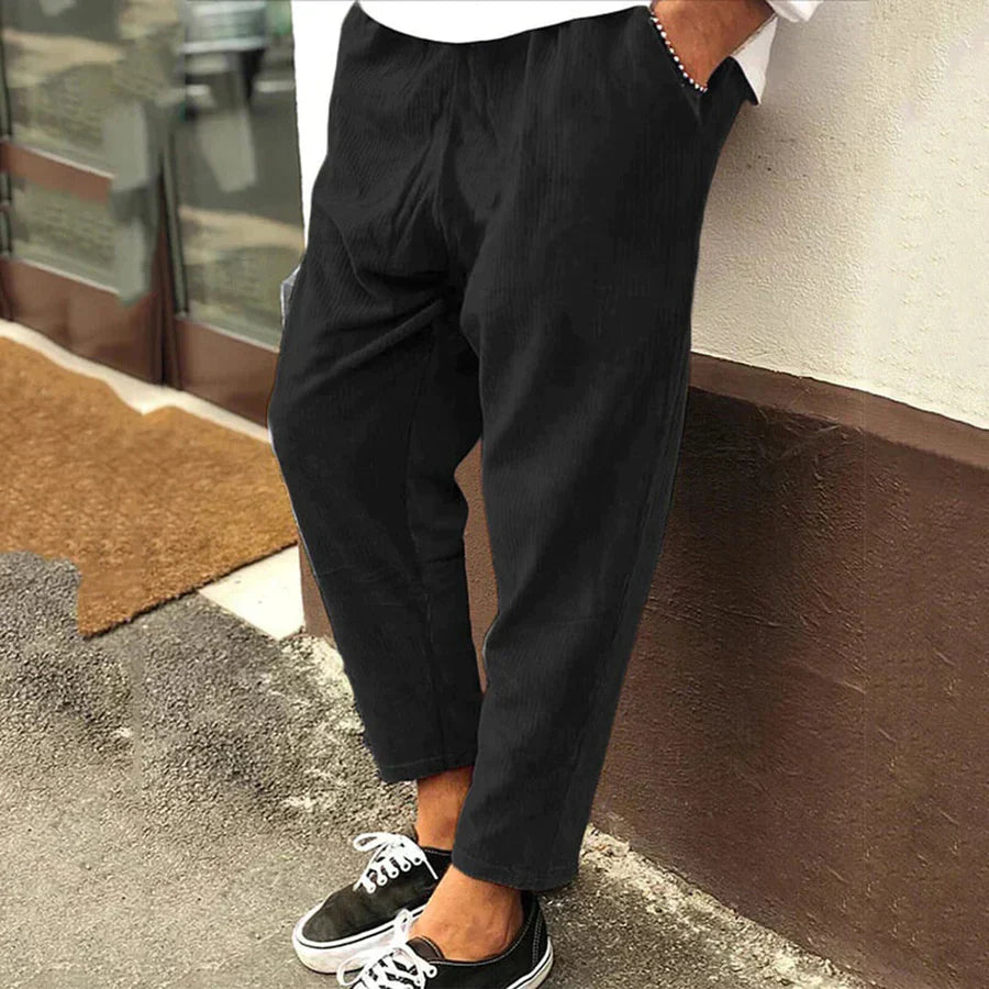 Stilvolle Herren Relaxed-Fit Hose für Frühling & Sommer. Bequem, atmungsaktiv, ideal für Freizeit.